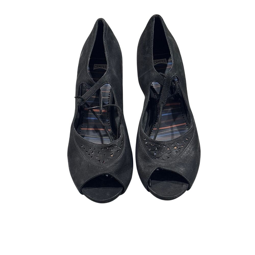 Women’s camper heels size 8